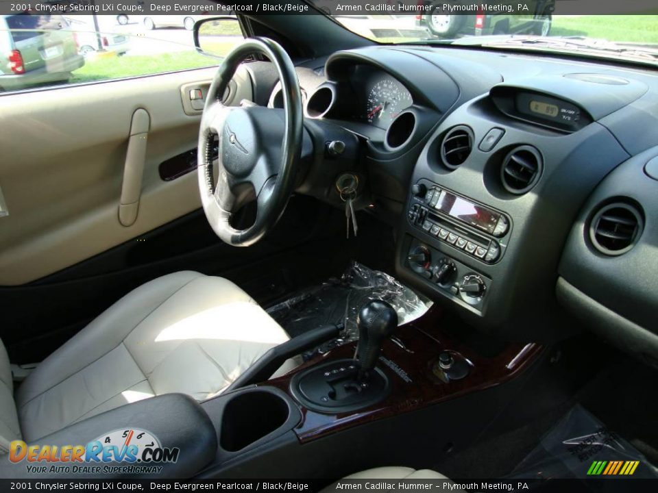 2001 Chrysler Sebring LXi Coupe Deep Evergreen Pearlcoat / Black/Beige Photo #19