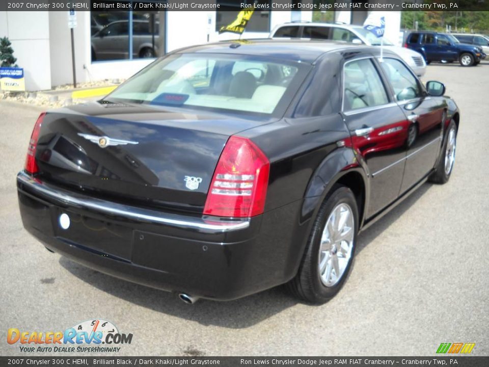 2007 Chrysler 300 C HEMI Brilliant Black / Dark Khaki/Light Graystone Photo #2