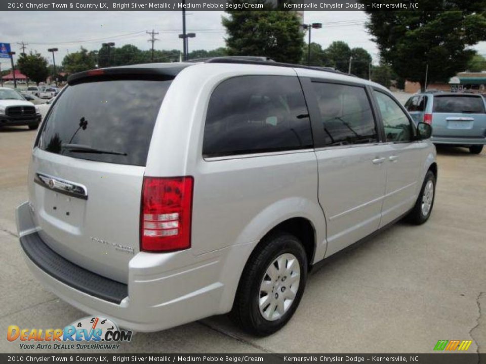 2010 Chrysler Town & Country LX Bright Silver Metallic / Medium Pebble Beige/Cream Photo #4