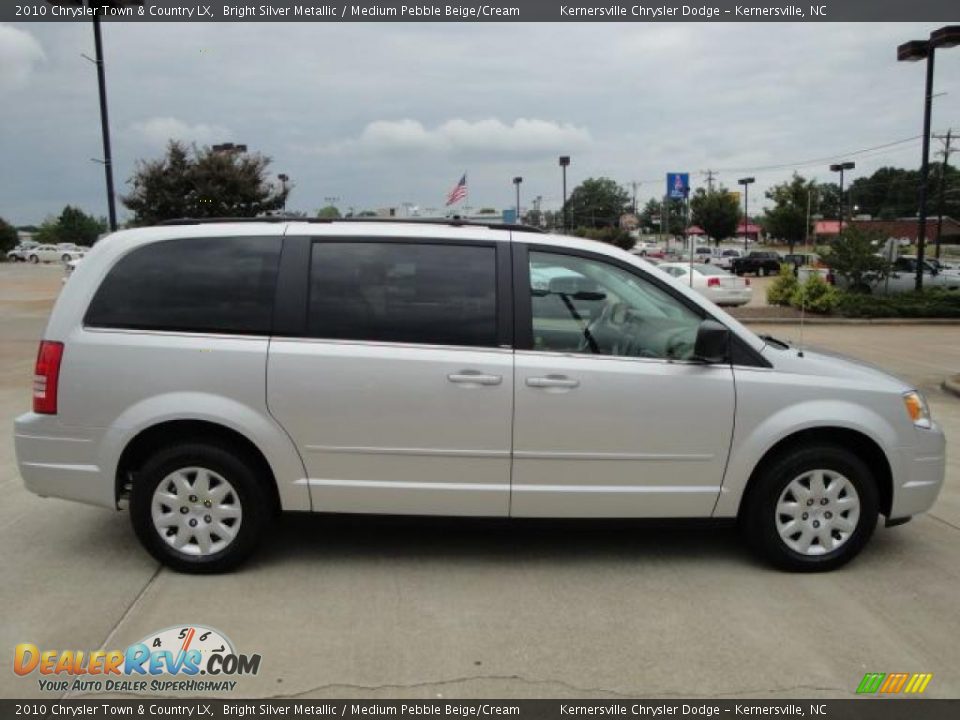 2010 Chrysler Town & Country LX Bright Silver Metallic / Medium Pebble Beige/Cream Photo #5