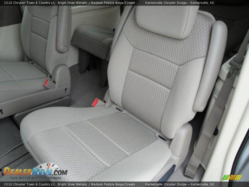 2010 Chrysler Town & Country LX Bright Silver Metallic / Medium Pebble Beige/Cream Photo #10