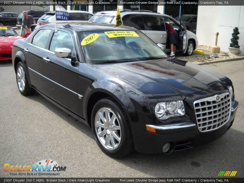 2007 Chrysler 300 C HEMI Brilliant Black / Dark Khaki/Light Graystone Photo #20