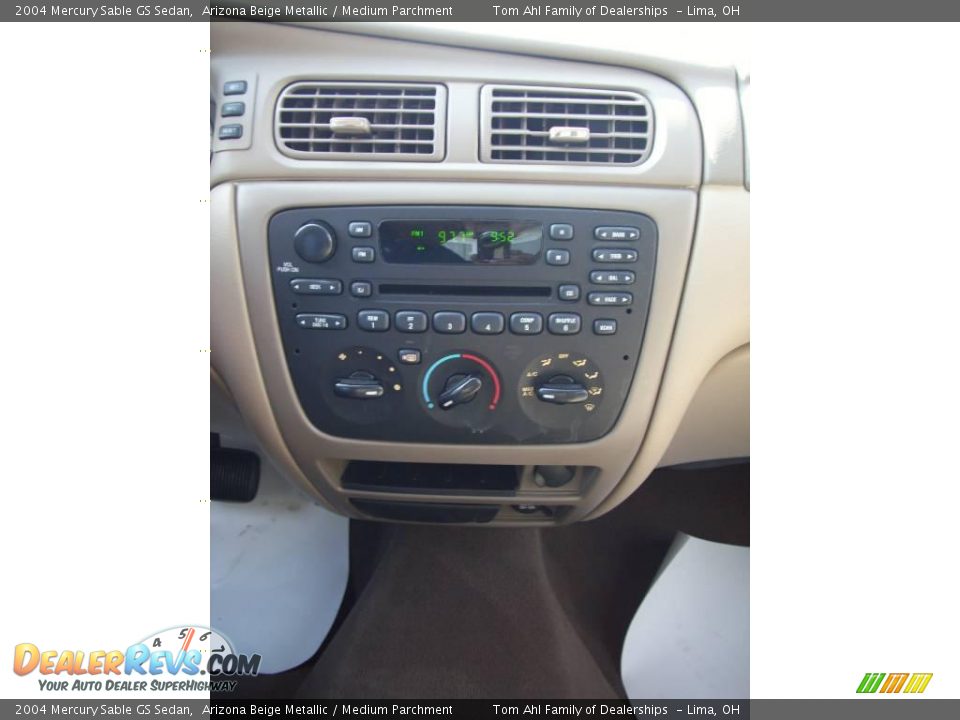 2004 Mercury Sable GS Sedan Arizona Beige Metallic / Medium Parchment Photo #11