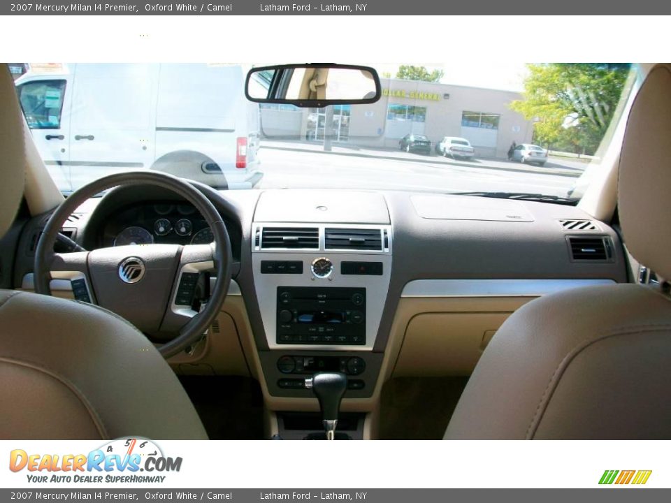 2007 Mercury Milan I4 Premier Oxford White / Camel Photo #10