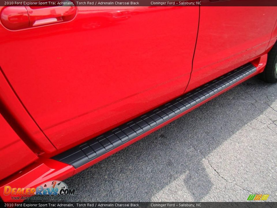 2010 Ford Explorer Sport Trac Adrenalin Torch Red / Adrenalin Charcoal Black Photo #16