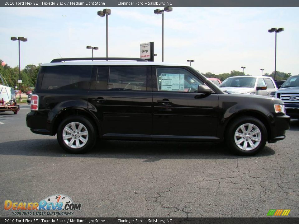 2010 Ford Flex SE Tuxedo Black / Medium Light Stone Photo #2