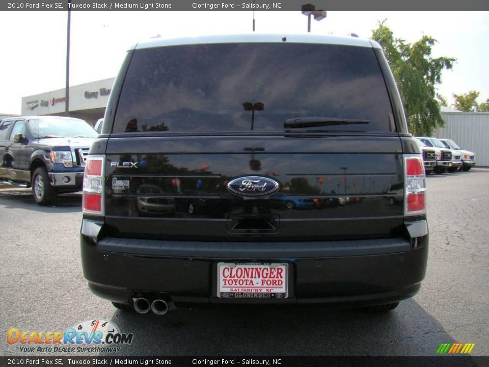 2010 Ford Flex SE Tuxedo Black / Medium Light Stone Photo #4