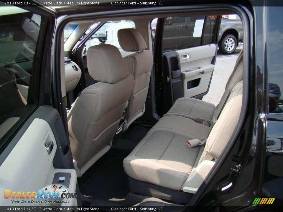 2010 Ford Flex SE Tuxedo Black / Medium Light Stone Photo #9