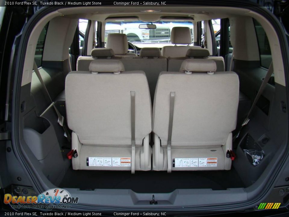 2010 Ford Flex SE Tuxedo Black / Medium Light Stone Photo #10