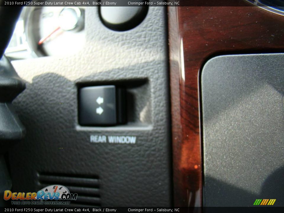 2010 Ford F250 Super Duty Lariat Crew Cab 4x4 Black / Ebony Photo #28