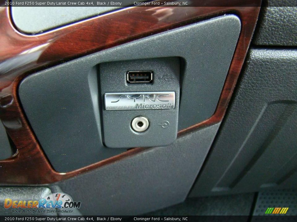 2010 Ford F250 Super Duty Lariat Crew Cab 4x4 Black / Ebony Photo #31