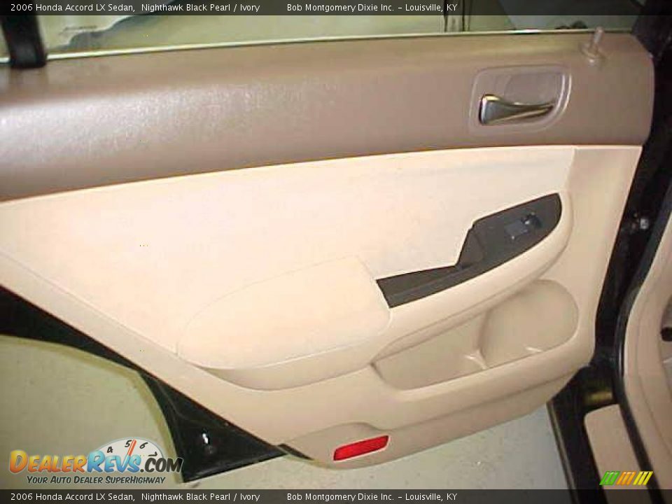 2006 Honda Accord LX Sedan Nighthawk Black Pearl / Ivory Photo #13