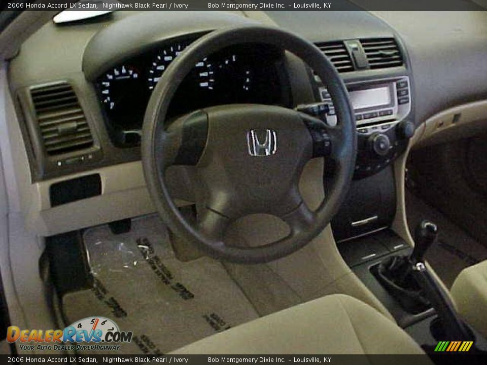 2006 Honda Accord LX Sedan Nighthawk Black Pearl / Ivory Photo #19
