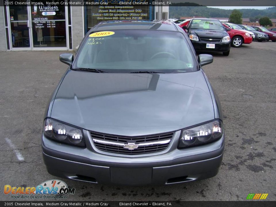 2005 Chevrolet Impala Medium Gray Metallic / Medium Gray Photo #2
