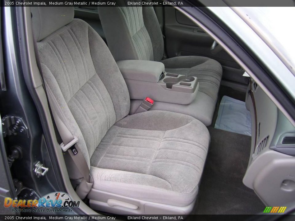 2005 Chevrolet Impala Medium Gray Metallic / Medium Gray Photo #18