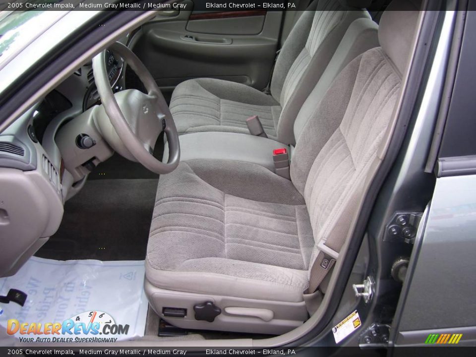 2005 Chevrolet Impala Medium Gray Metallic / Medium Gray Photo #27