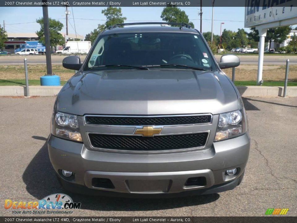 2007 Chevrolet Avalanche LTZ 4WD Graystone Metallic / Ebony Photo #2