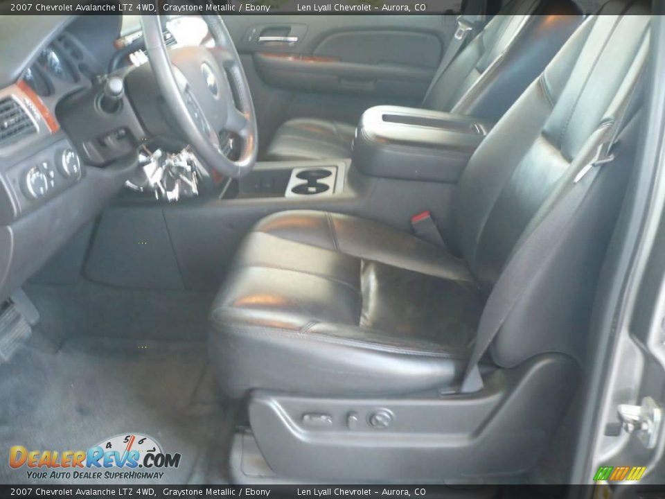 2007 Chevrolet Avalanche LTZ 4WD Graystone Metallic / Ebony Photo #9