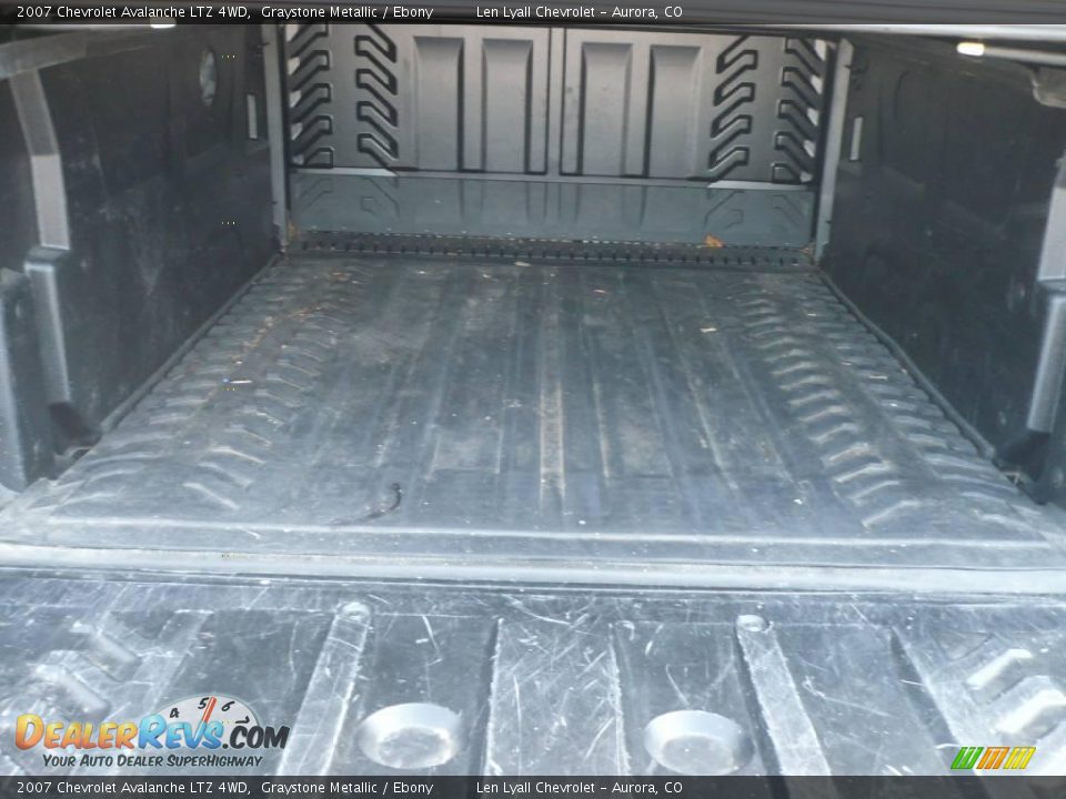 2007 Chevrolet Avalanche LTZ 4WD Graystone Metallic / Ebony Photo #11