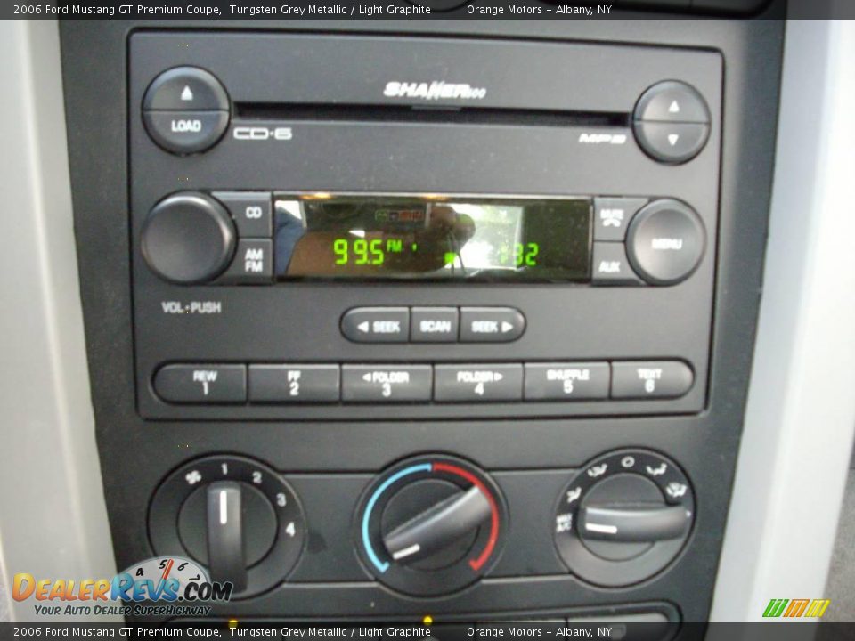 2006 Ford Mustang GT Premium Coupe Tungsten Grey Metallic / Light Graphite Photo #8