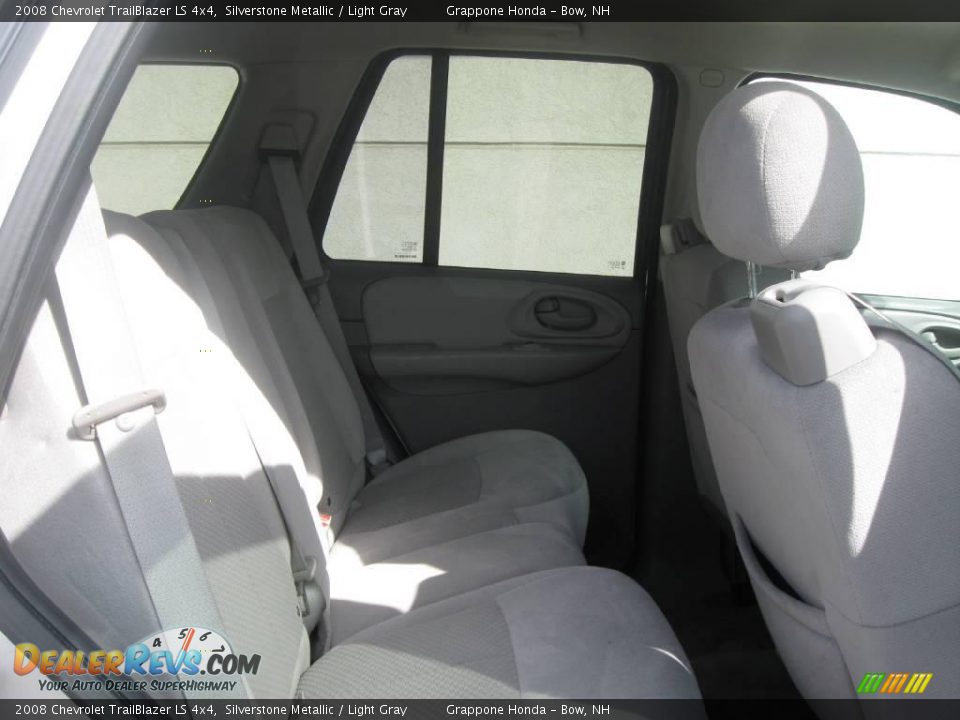 2008 Chevrolet TrailBlazer LS 4x4 Silverstone Metallic / Light Gray Photo #6