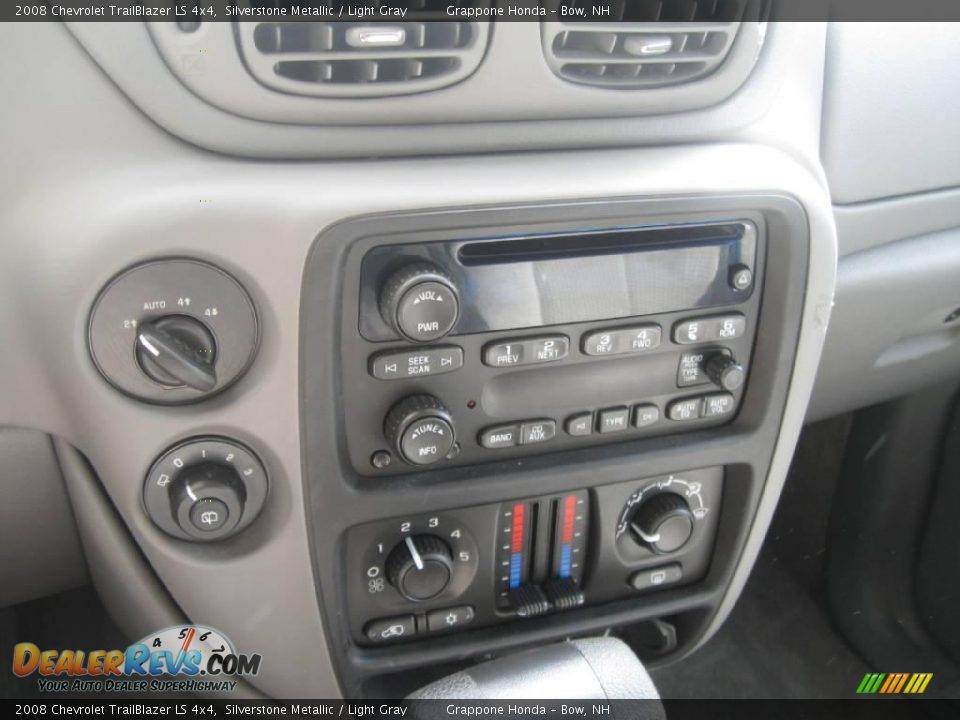 2008 Chevrolet TrailBlazer LS 4x4 Silverstone Metallic / Light Gray Photo #9