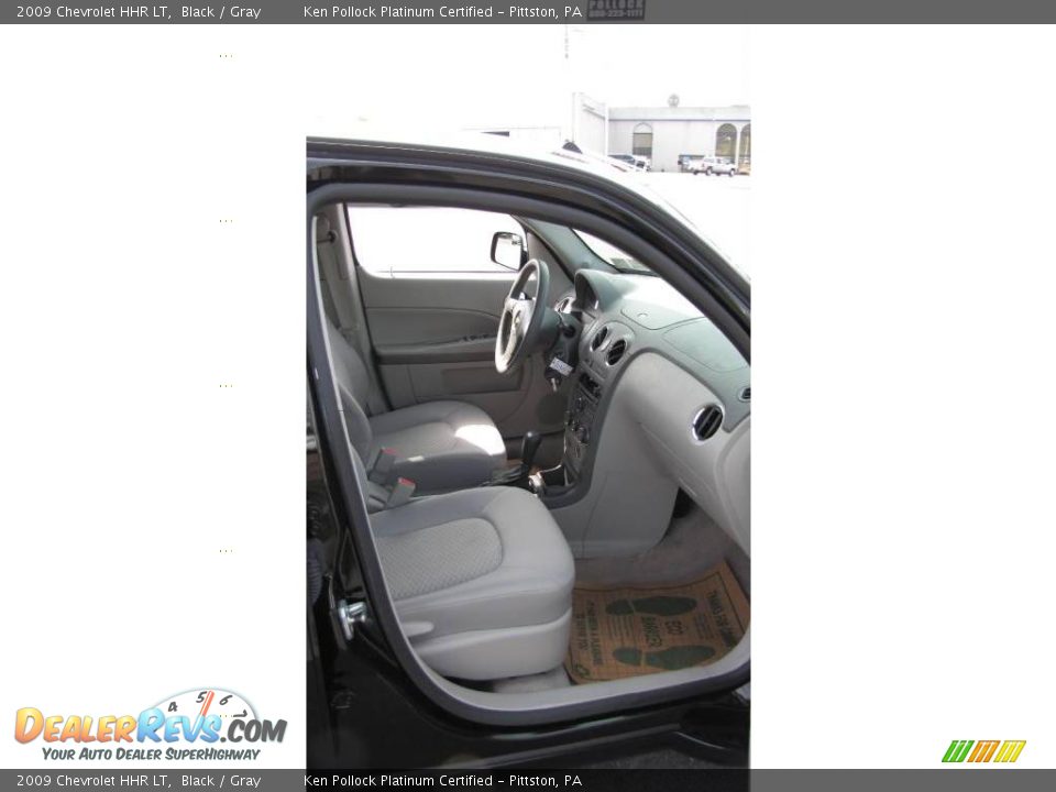 2009 Chevrolet HHR LT Black / Gray Photo #18