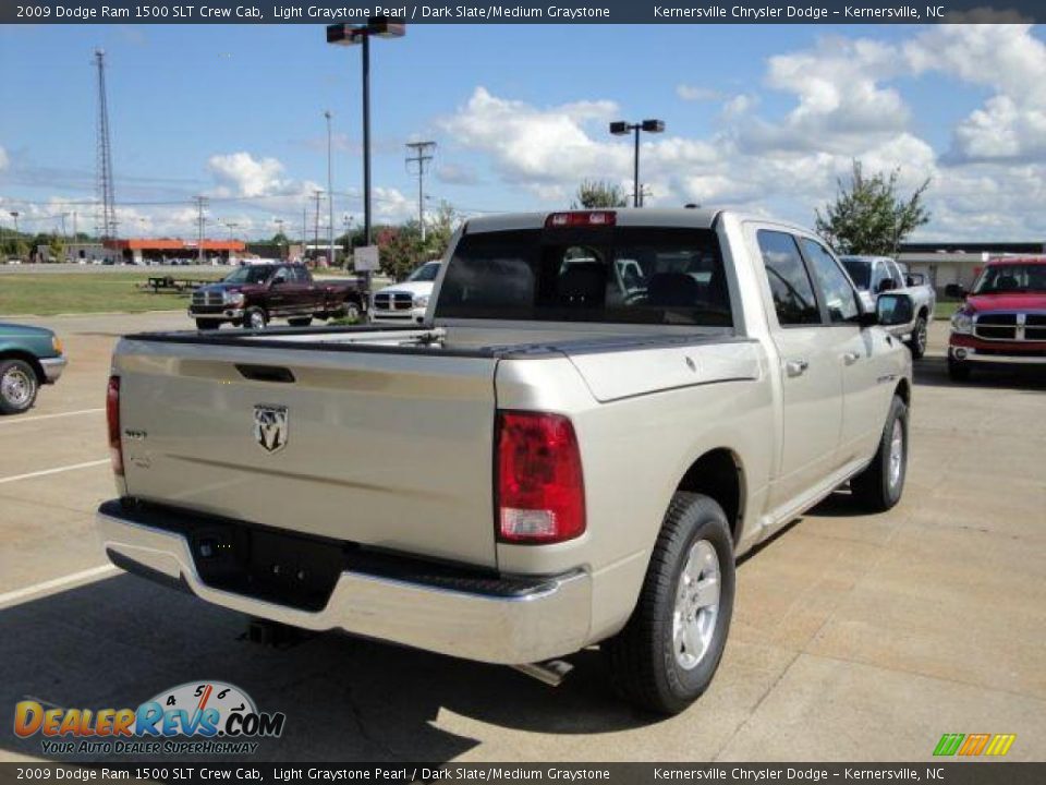 2009 Dodge Ram 1500 SLT Crew Cab Light Graystone Pearl / Dark Slate/Medium Graystone Photo #2