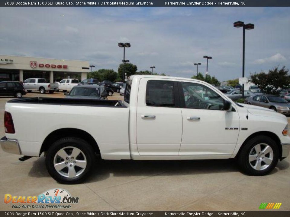 2009 Dodge Ram 1500 SLT Quad Cab Stone White / Dark Slate/Medium Graystone Photo #1