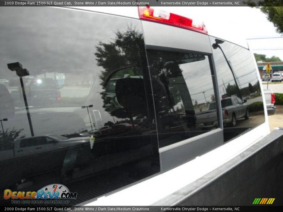 2009 Dodge Ram 1500 SLT Quad Cab Stone White / Dark Slate/Medium Graystone Photo #13