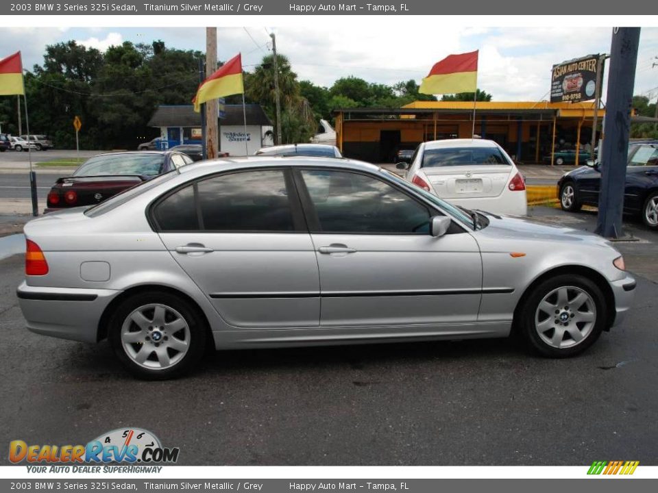 2003 BMW 3 Series 325i Sedan Titanium Silver Metallic / Grey Photo #2