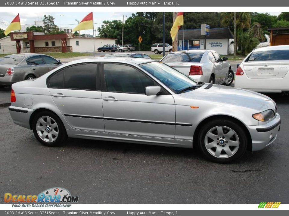 2003 BMW 3 Series 325i Sedan Titanium Silver Metallic / Grey Photo #5