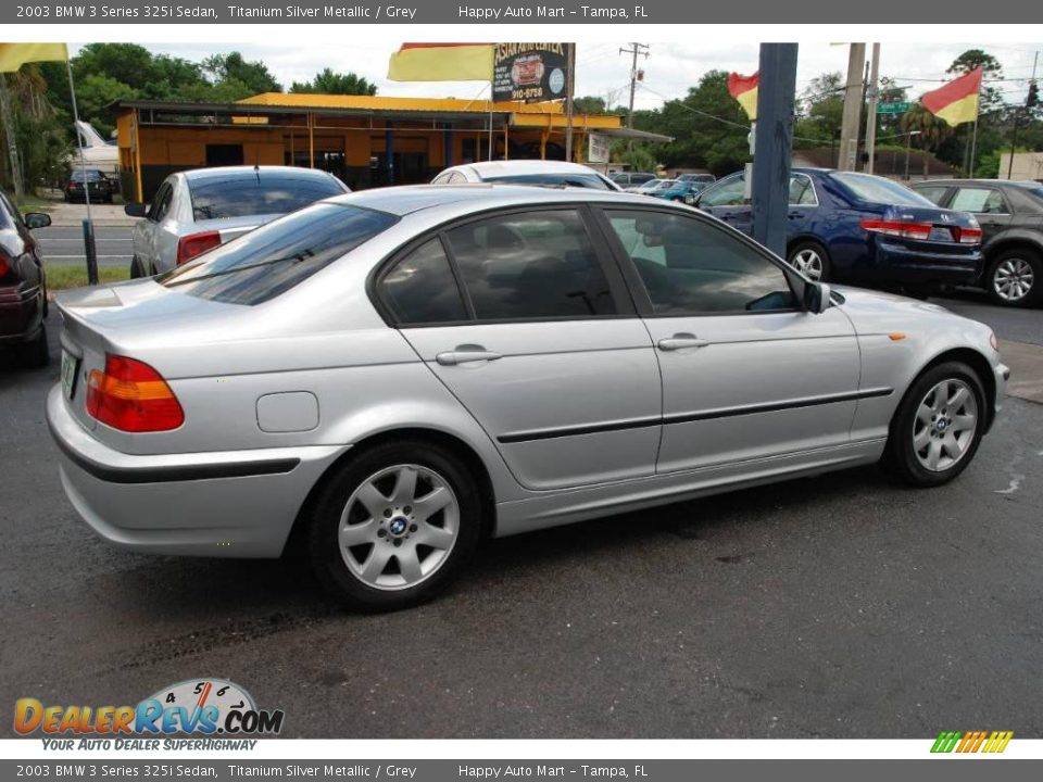 2003 BMW 3 Series 325i Sedan Titanium Silver Metallic / Grey Photo #7