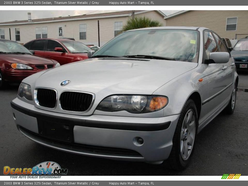 2003 BMW 3 Series 325i Sedan Titanium Silver Metallic / Grey Photo #13