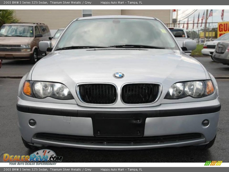 2003 BMW 3 Series 325i Sedan Titanium Silver Metallic / Grey Photo #15