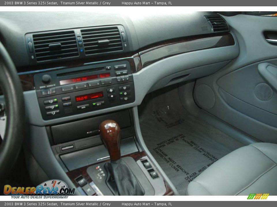 2003 BMW 3 Series 325i Sedan Titanium Silver Metallic / Grey Photo #23