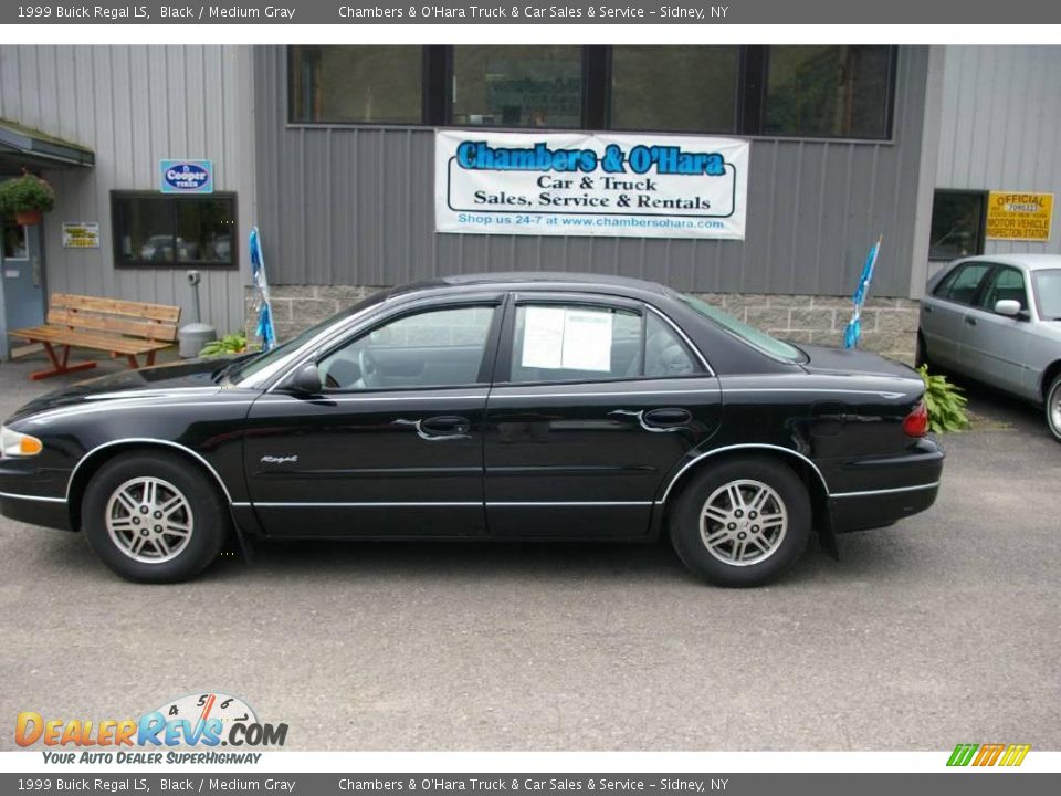 1999 Buick Regal LS Black / Medium Gray Photo #2