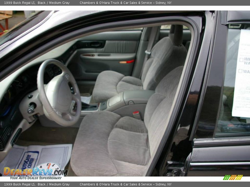 1999 Buick Regal LS Black / Medium Gray Photo #3
