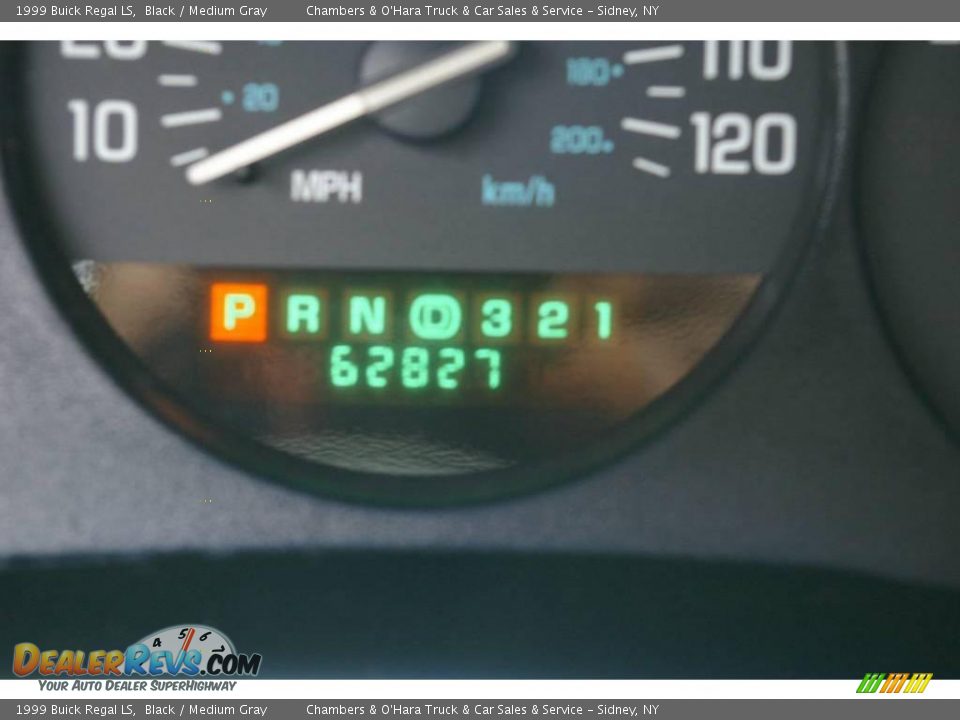 1999 Buick Regal LS Black / Medium Gray Photo #5