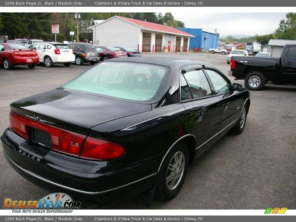 1999 Buick Regal LS Black / Medium Gray Photo #12