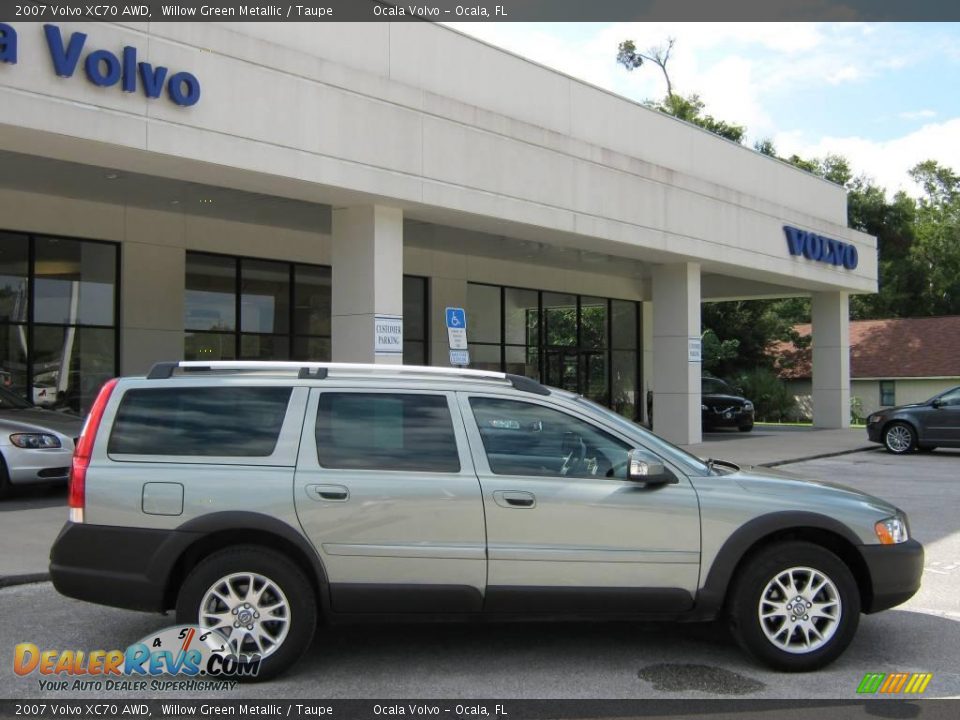 2007 Volvo XC70 AWD Willow Green Metallic / Taupe Photo #2