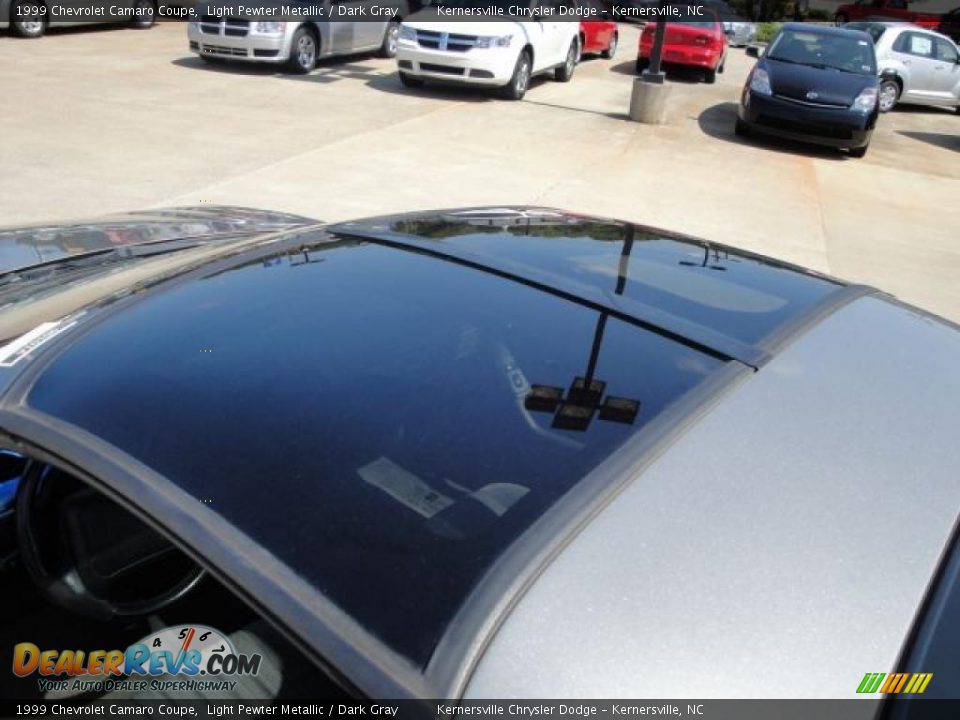 1999 Chevrolet Camaro Coupe Light Pewter Metallic / Dark Gray Photo #10