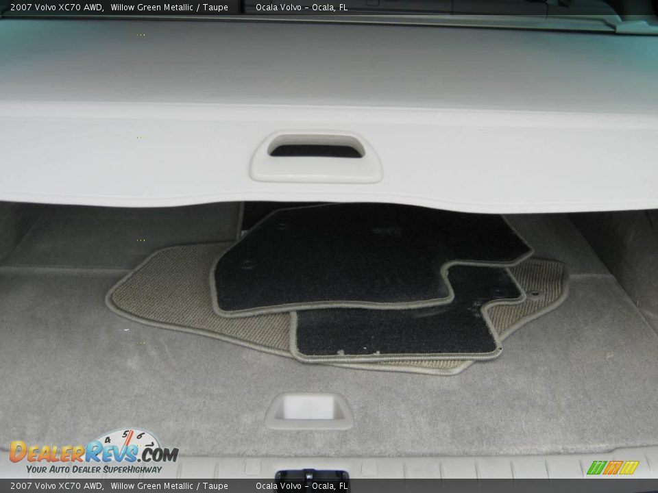 2007 Volvo XC70 AWD Willow Green Metallic / Taupe Photo #27