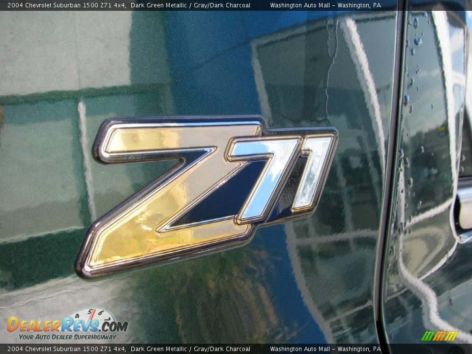 2004 Chevrolet Suburban 1500 Z71 4x4 Dark Green Metallic / Gray/Dark Charcoal Photo #8