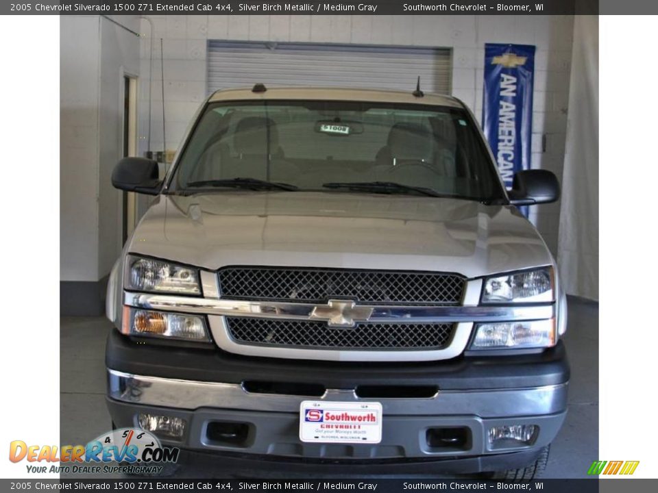 2005 Chevrolet Silverado 1500 Z71 Extended Cab 4x4 Silver Birch Metallic / Medium Gray Photo #2