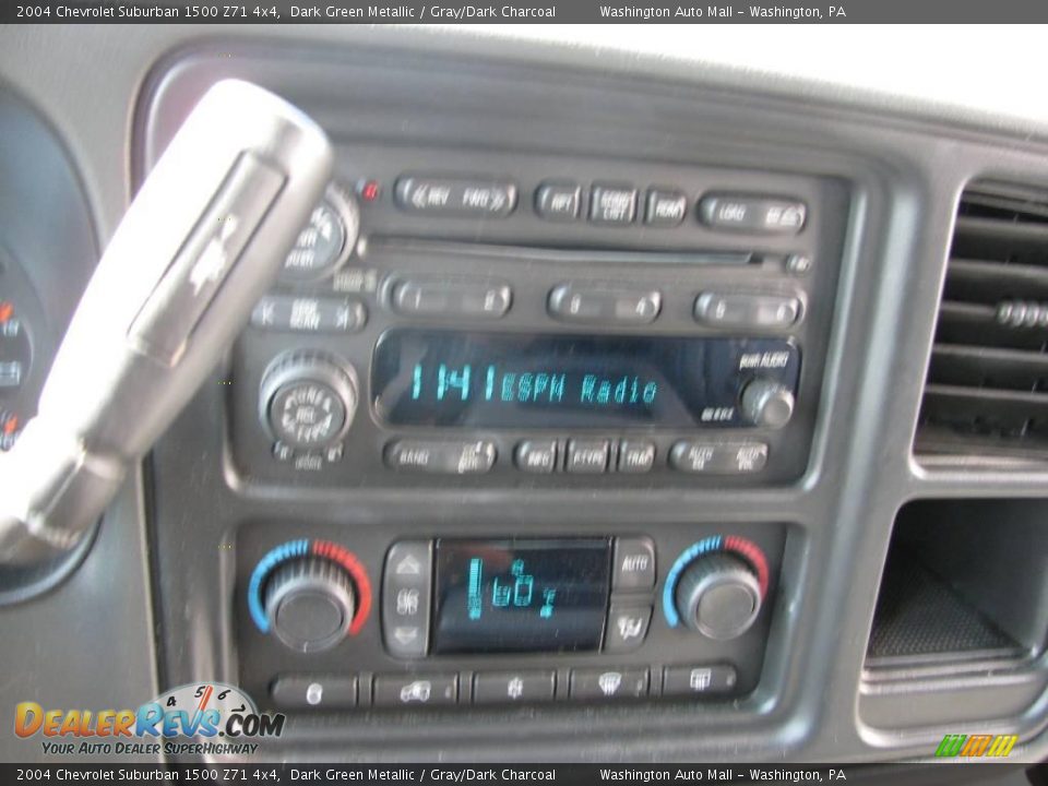 2004 Chevrolet Suburban 1500 Z71 4x4 Dark Green Metallic / Gray/Dark Charcoal Photo #19