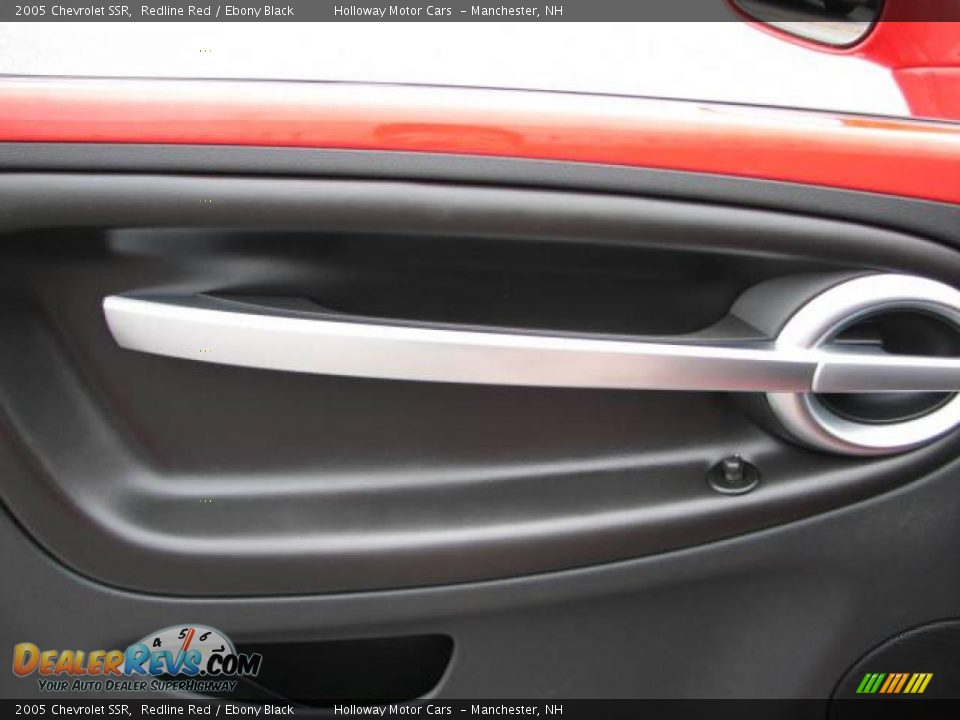 2005 Chevrolet SSR Redline Red / Ebony Black Photo #2