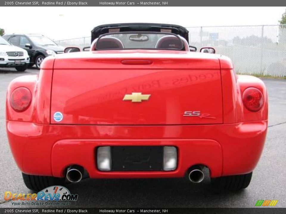 2005 Chevrolet SSR Redline Red / Ebony Black Photo #6