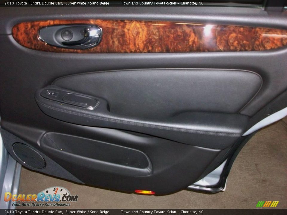 2010 Toyota Tundra Double Cab Super White / Sand Beige Photo #7