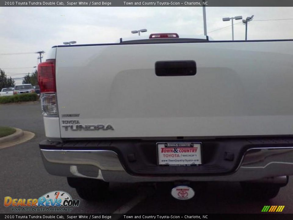 2010 Toyota Tundra Double Cab Super White / Sand Beige Photo #11